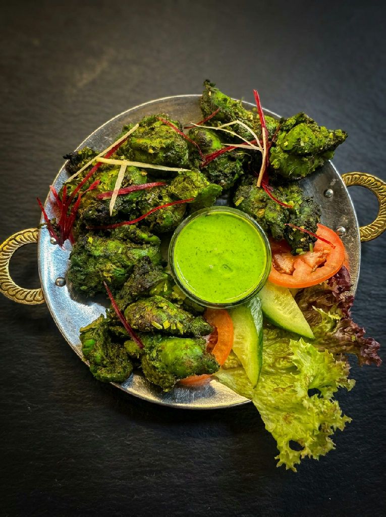Chicken Tikka Hariyali at Indian Jewel, Prague